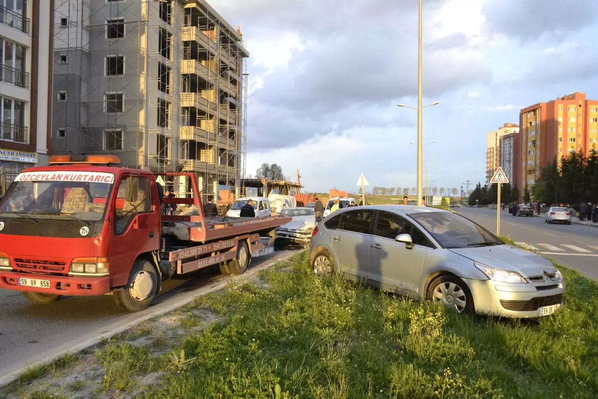 Tepe Yolu'nda Kaza: 5 Yaralı