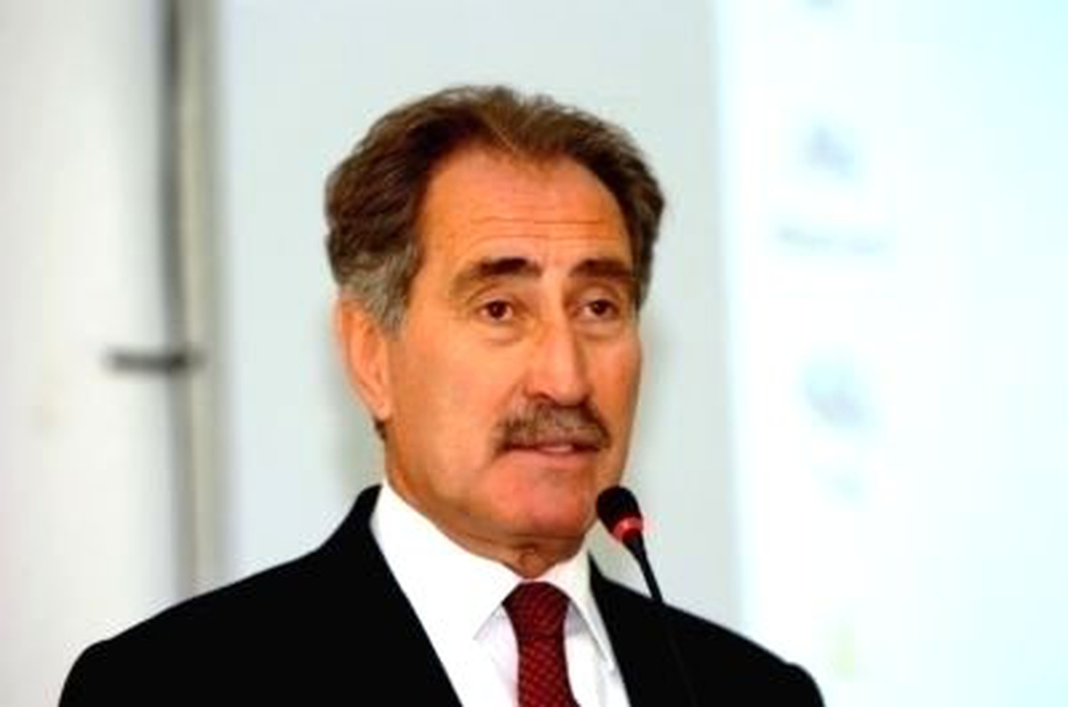 Tunus\'ta Bulunan Bakan Günay Gazetecilerin Sorularını Cevapladı