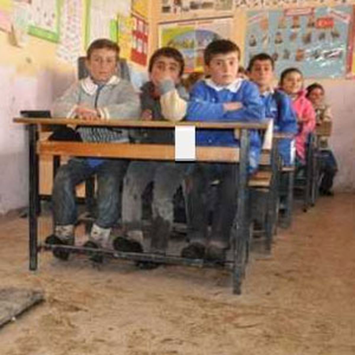 120 Öğrenci 2 Derslikli Okulda Eğitim Görüyor