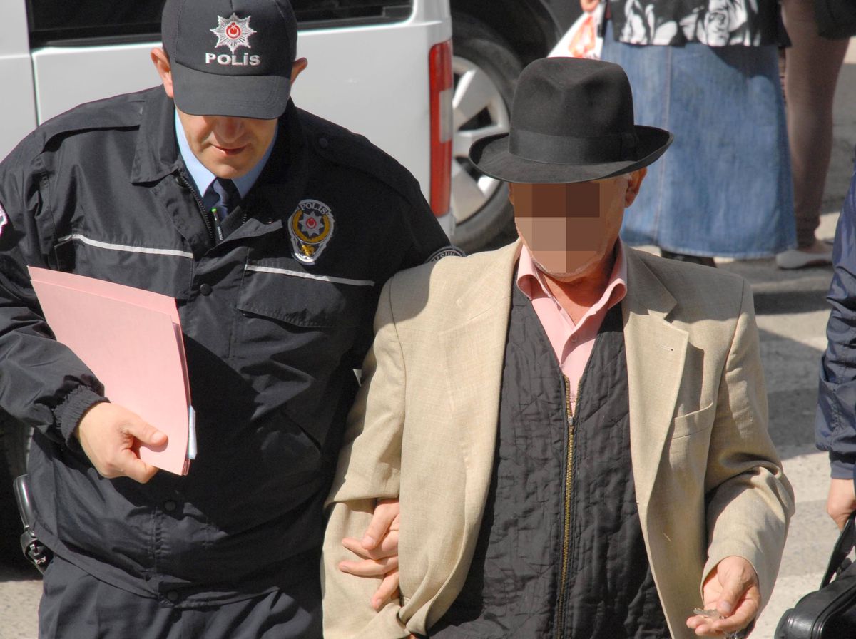 72\'lik Dede Eşini Darptan Gözaltına Alındı