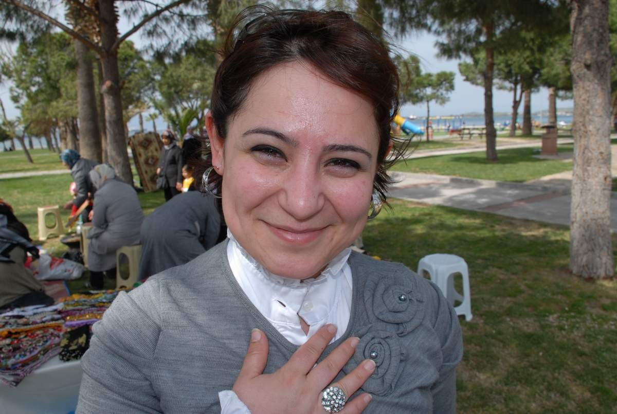 Aliağa İmam Hatip Lisesi Kermes Düzenledi