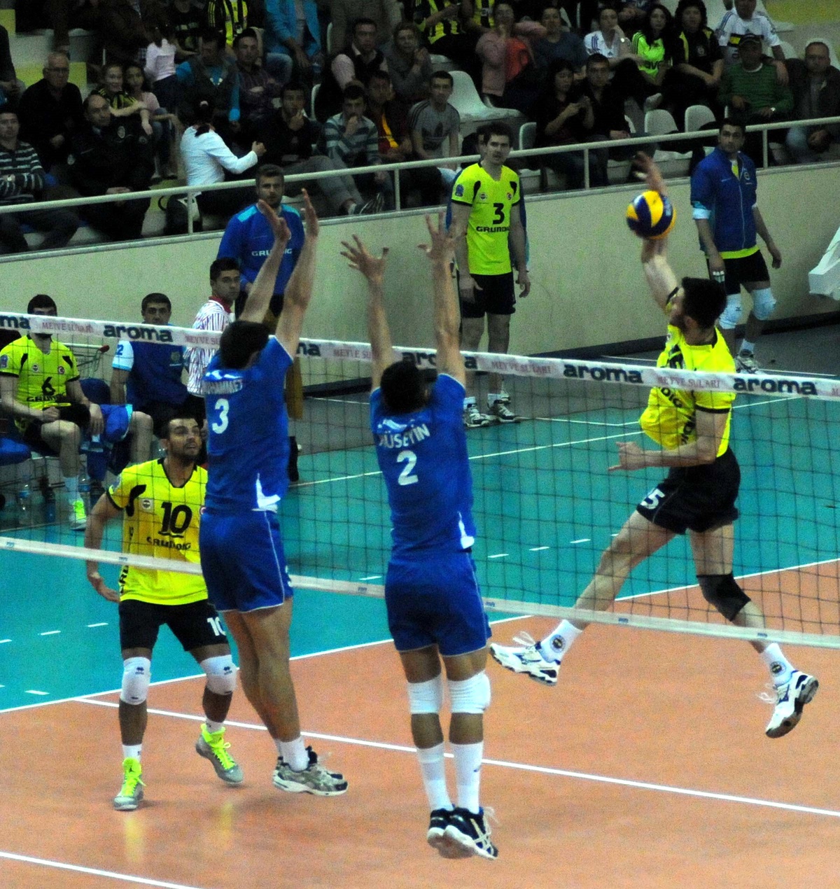 Aroma Erkekler Voleybol 1. Lig Play-Off Müsabakaları
