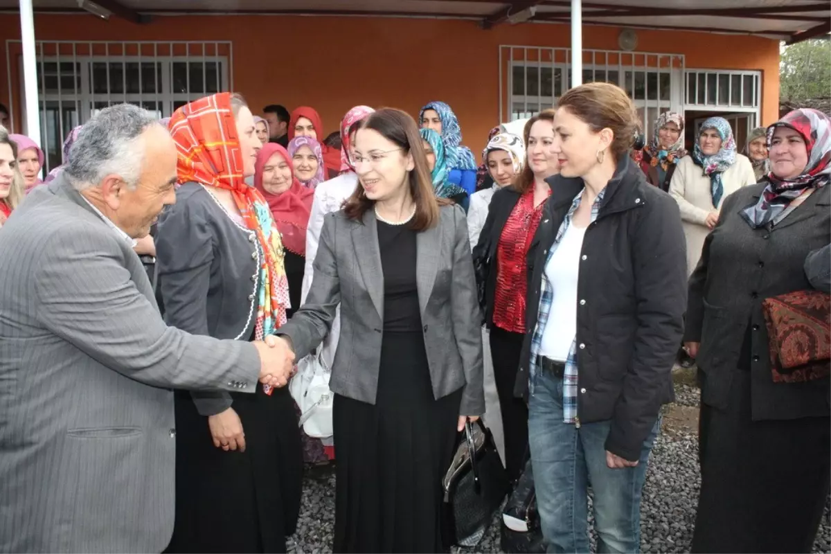 Ayşenur İslam Kaynarca'da