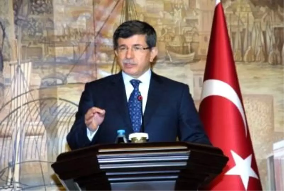 Bakan Davutoğlu, Muhammed Ömer El-Muhtar'ı Kabul Etti