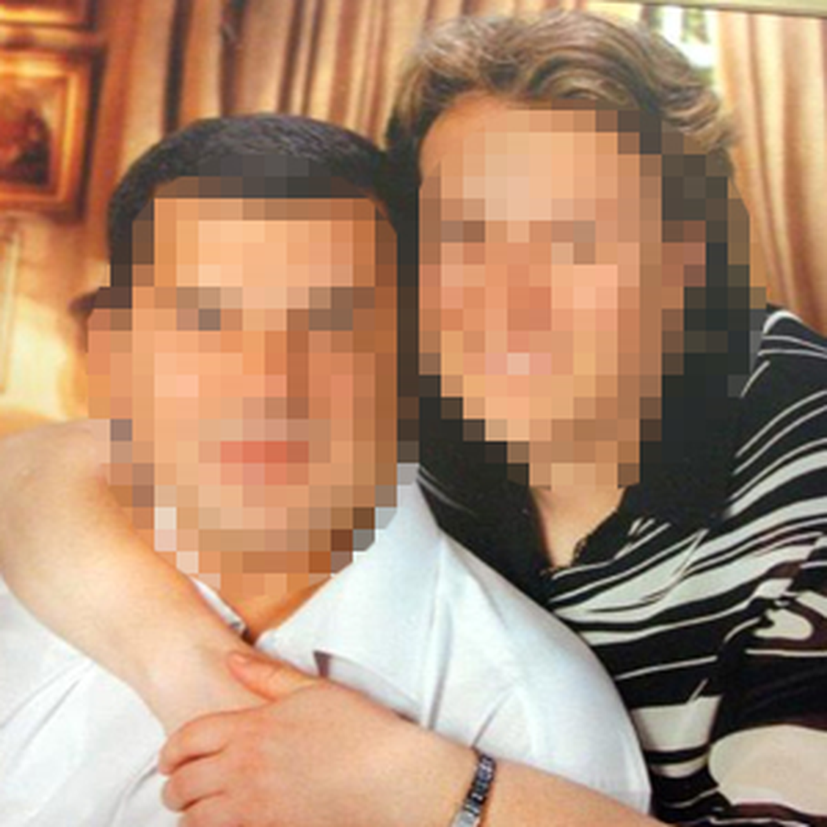 Chat Yapan Eşini Bıçaklayarak Öldürdü