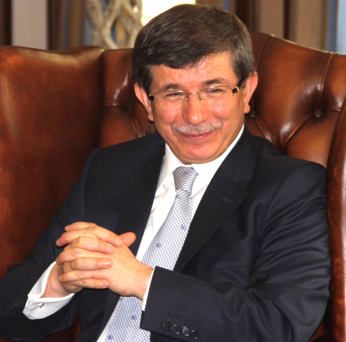 Dışişleri Bakanı Davutoğlu, Kırım Özerk Cumhuriyeti Başbakanı Mogilov ile Görüştü