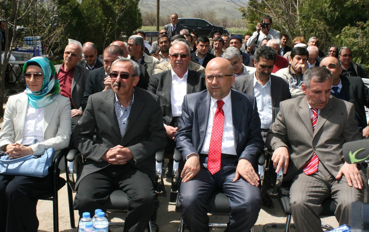 Huzurlu İnşaat Afyonkarahisar'da Temel Attı
