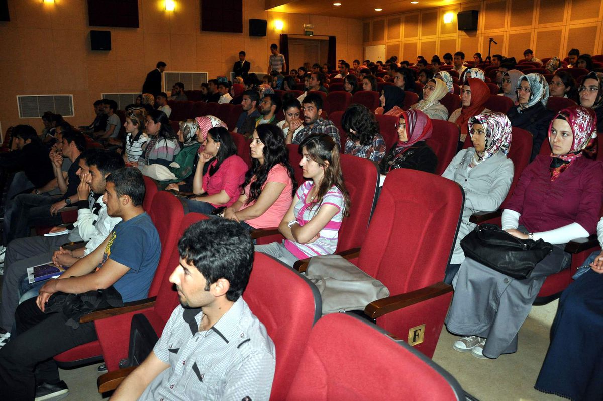 "İletişim ve Diksiyon" Konferansı