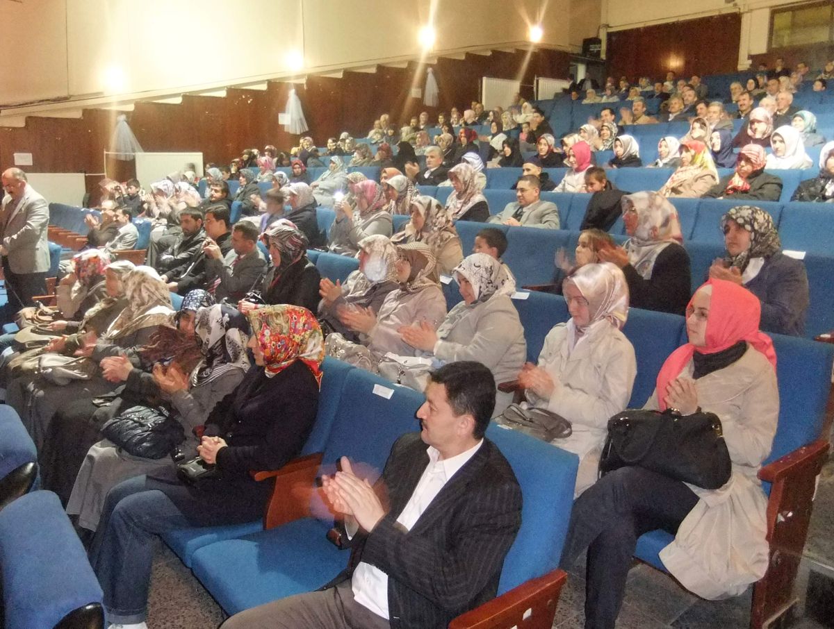 İmam ve Müezzinlerden Konser
