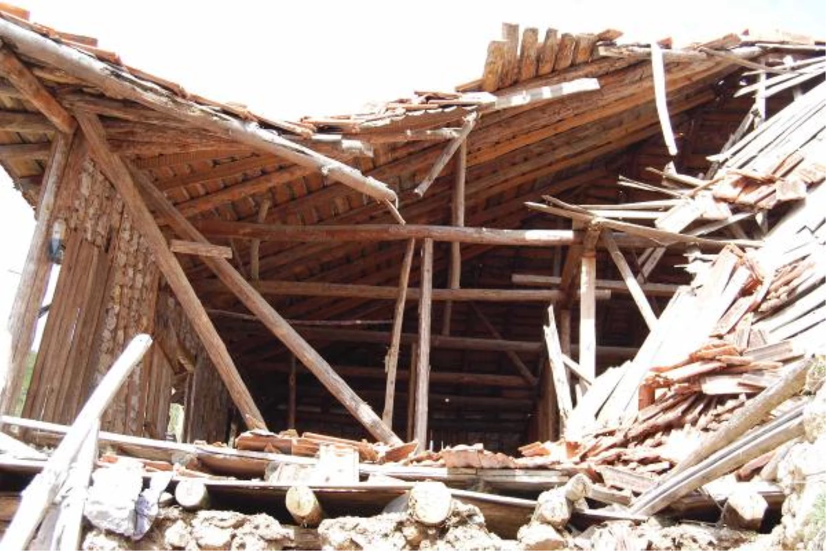 İnlice Köyü\'nde Deprem Korkusu