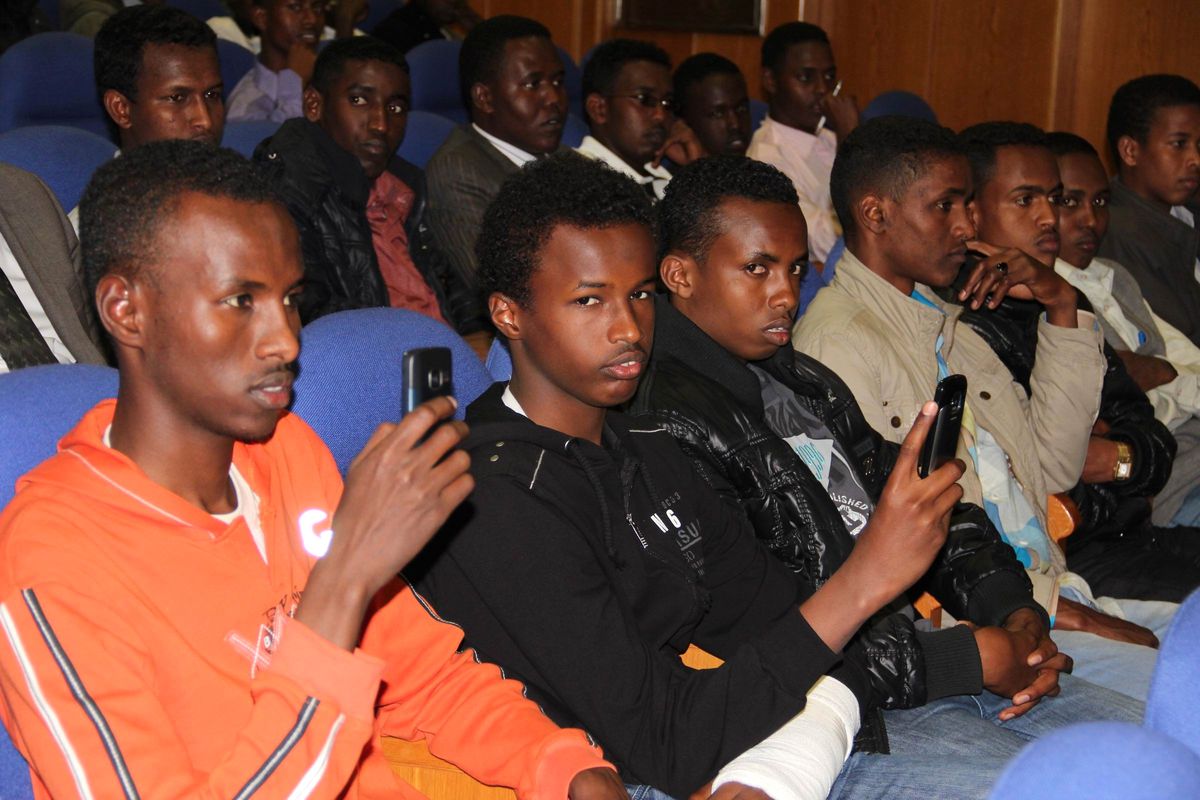 İranlı Bilim Adamı Omü'de Konferans Verdi