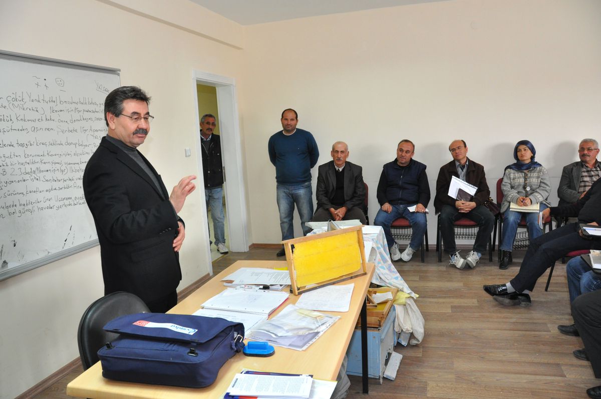 "Kaliteli ve Güzel Bal Üretin"