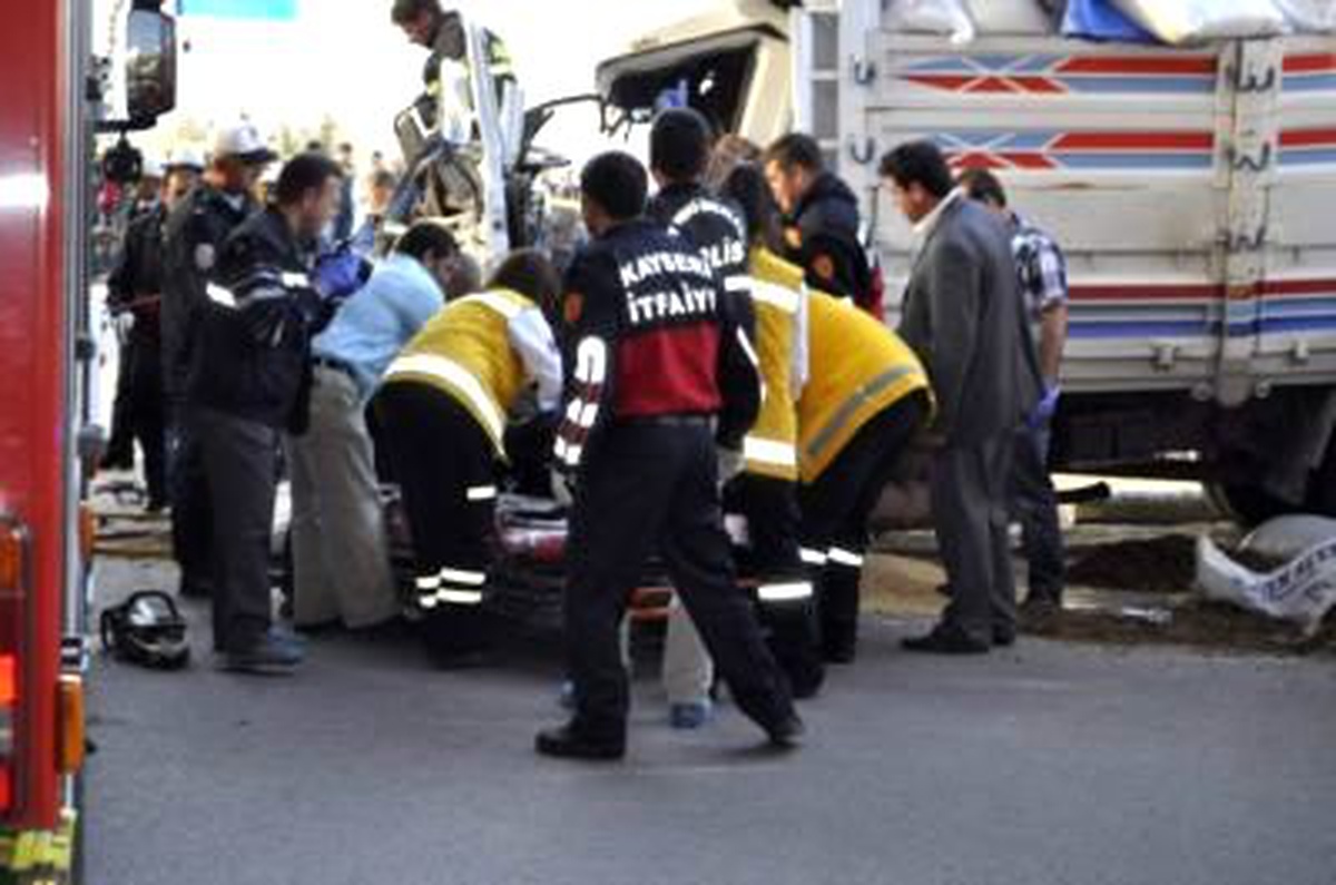 Zincirleme Trafik Kazası: 10 Yaralı