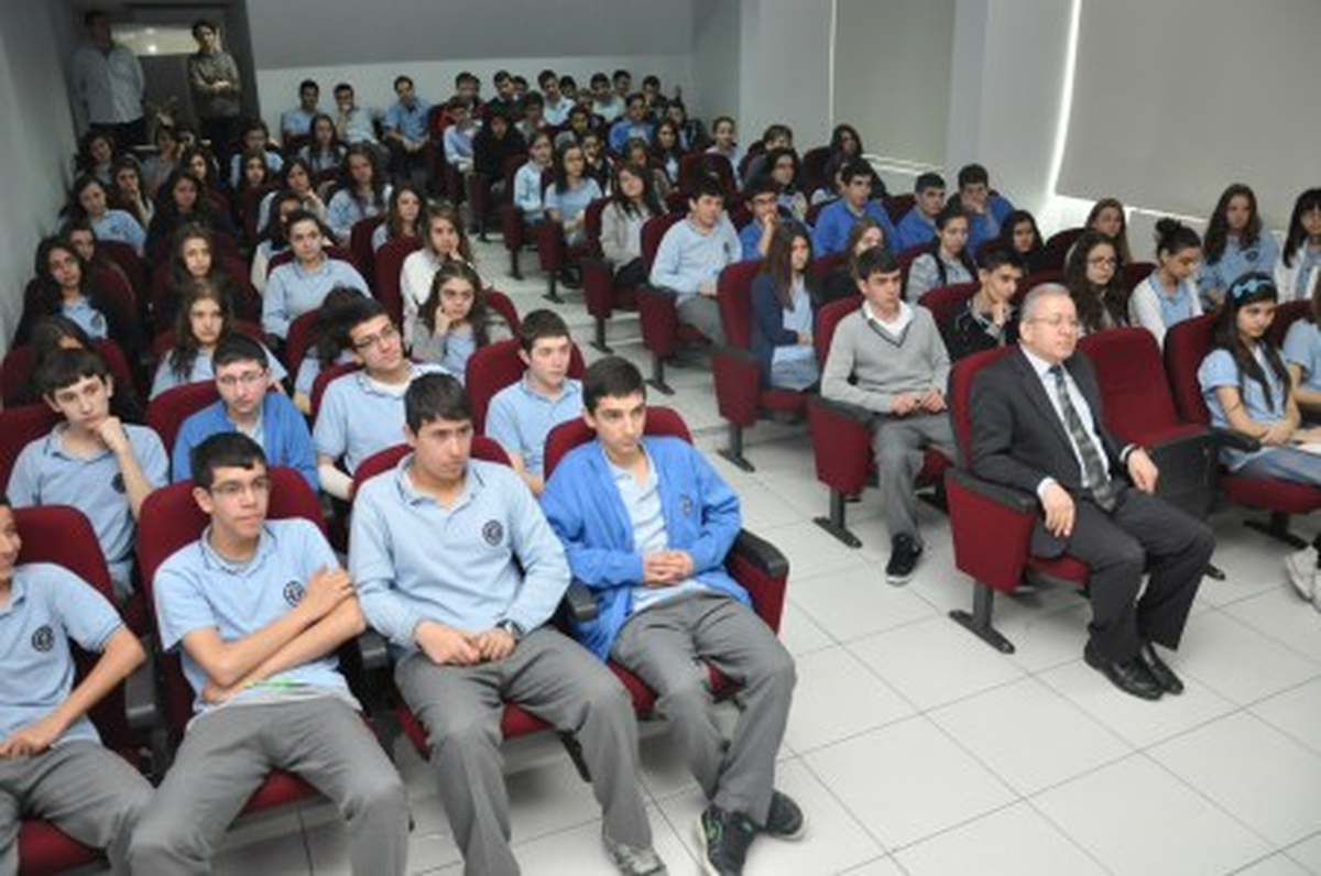 Lise Öğrencilerine Seminer