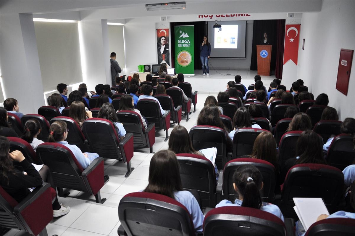 Liselilere Sağlık Semineri