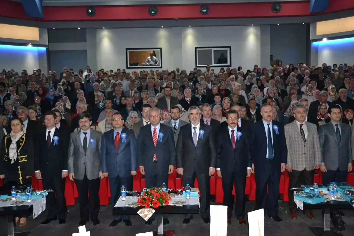 Manisa\'da \'Hz. Peygamber ve Kardeşlik Hukuku\' Konferansı