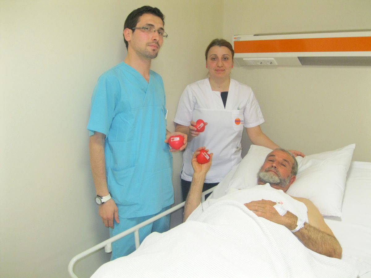 Medline, Hastalarına Kalp Hediye Etti