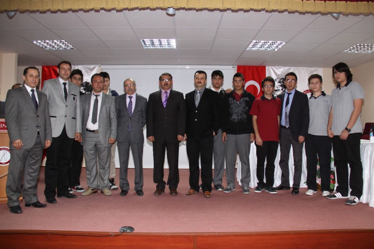 Neü'de 15. İnternet Haftası Çeşitli Etkinliklerle Kutlandı