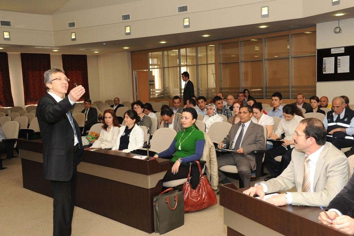 Osmangazi Belediyesi Personeline İletişim Semineri