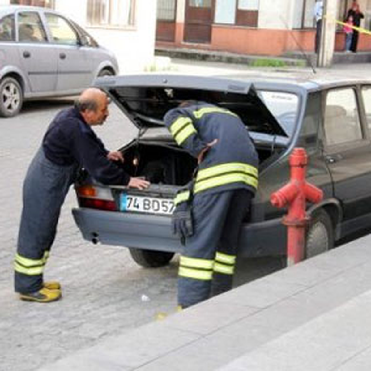 Otomobildeki Gaz Kaçağı Korkuttu