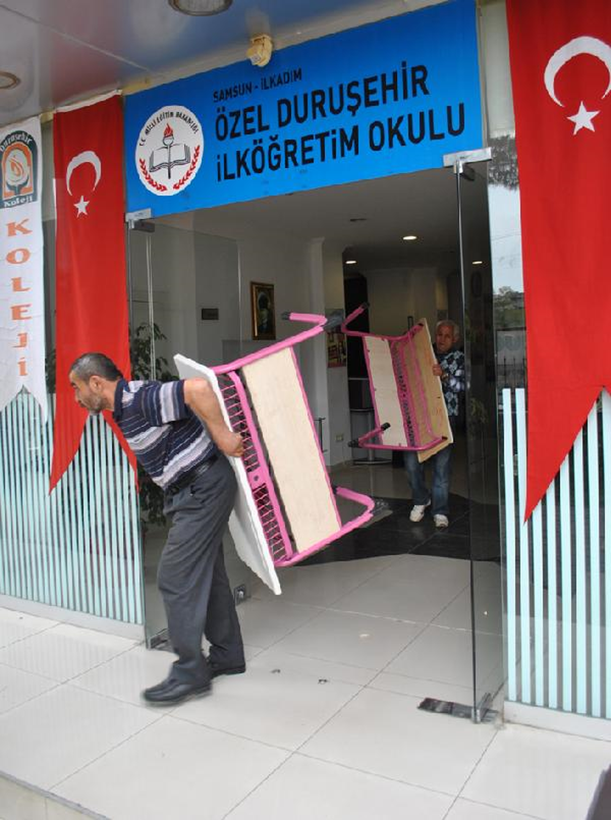 Özel Okulda Haciz Şoku