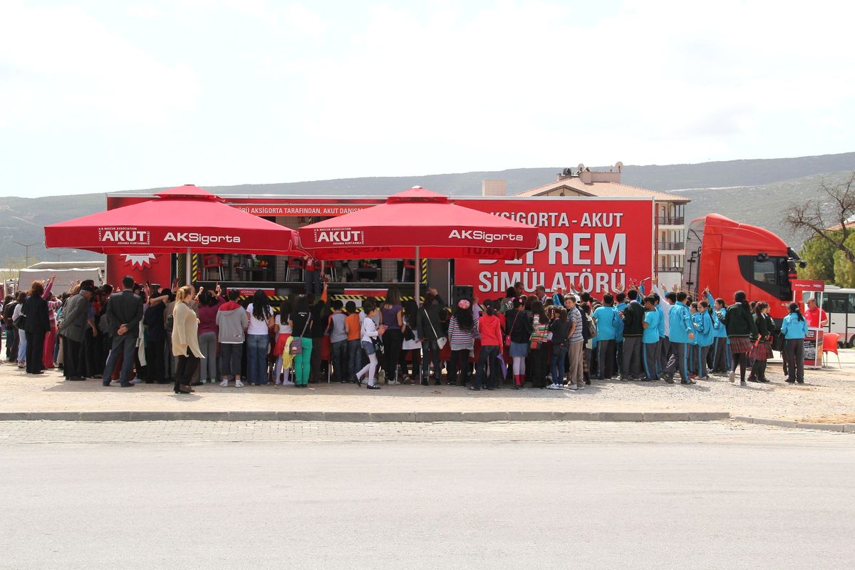Üç Boyutlu Deprem Simülasyon Tırı Marmaris'e Gelecek