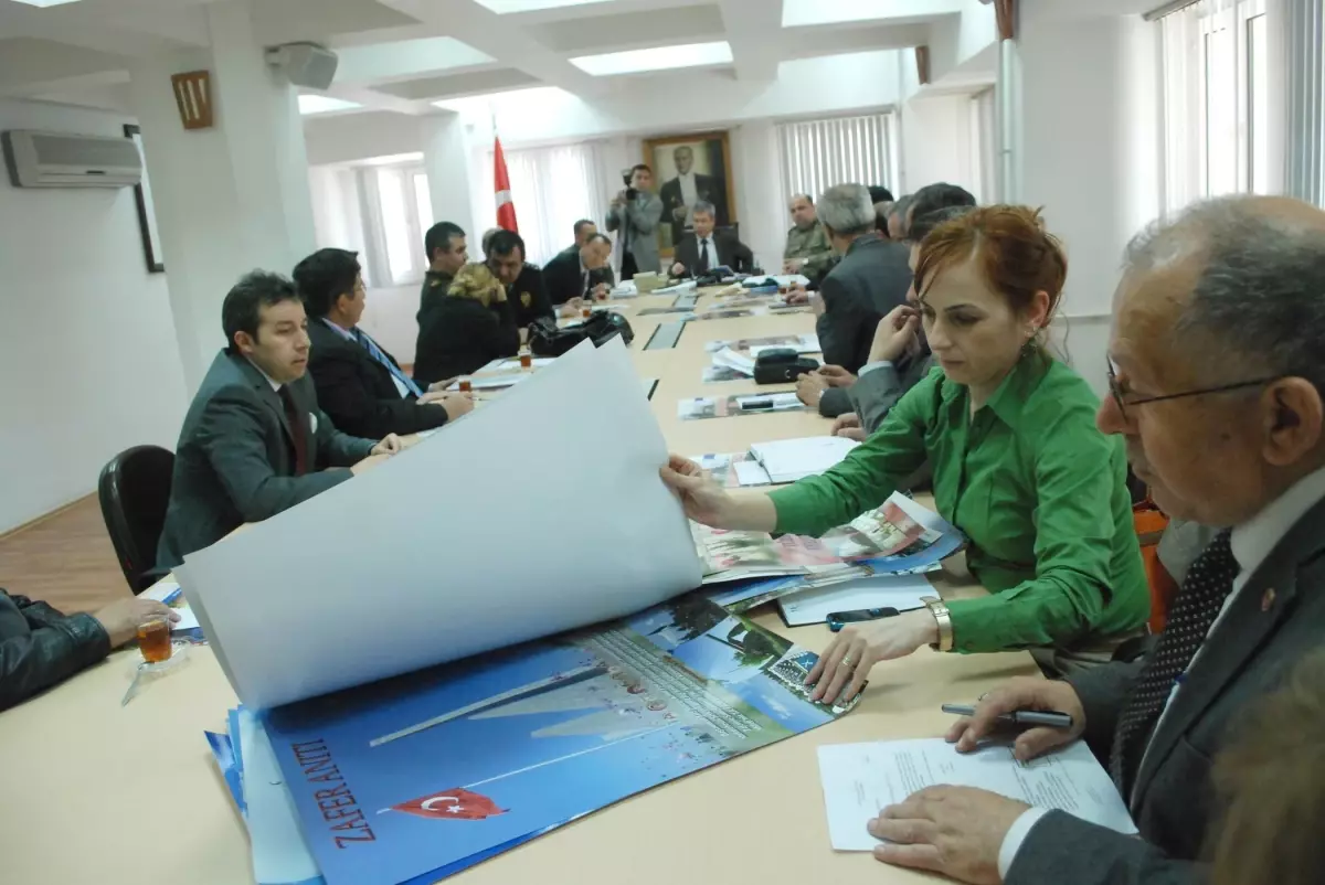 Zafer Haftası Kutlamaları Öncesi İlk Toplantı Yapıldı
