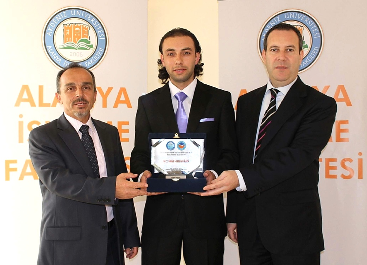 Aü Alanya İşletme Fakültesi\'ne İki Ödül