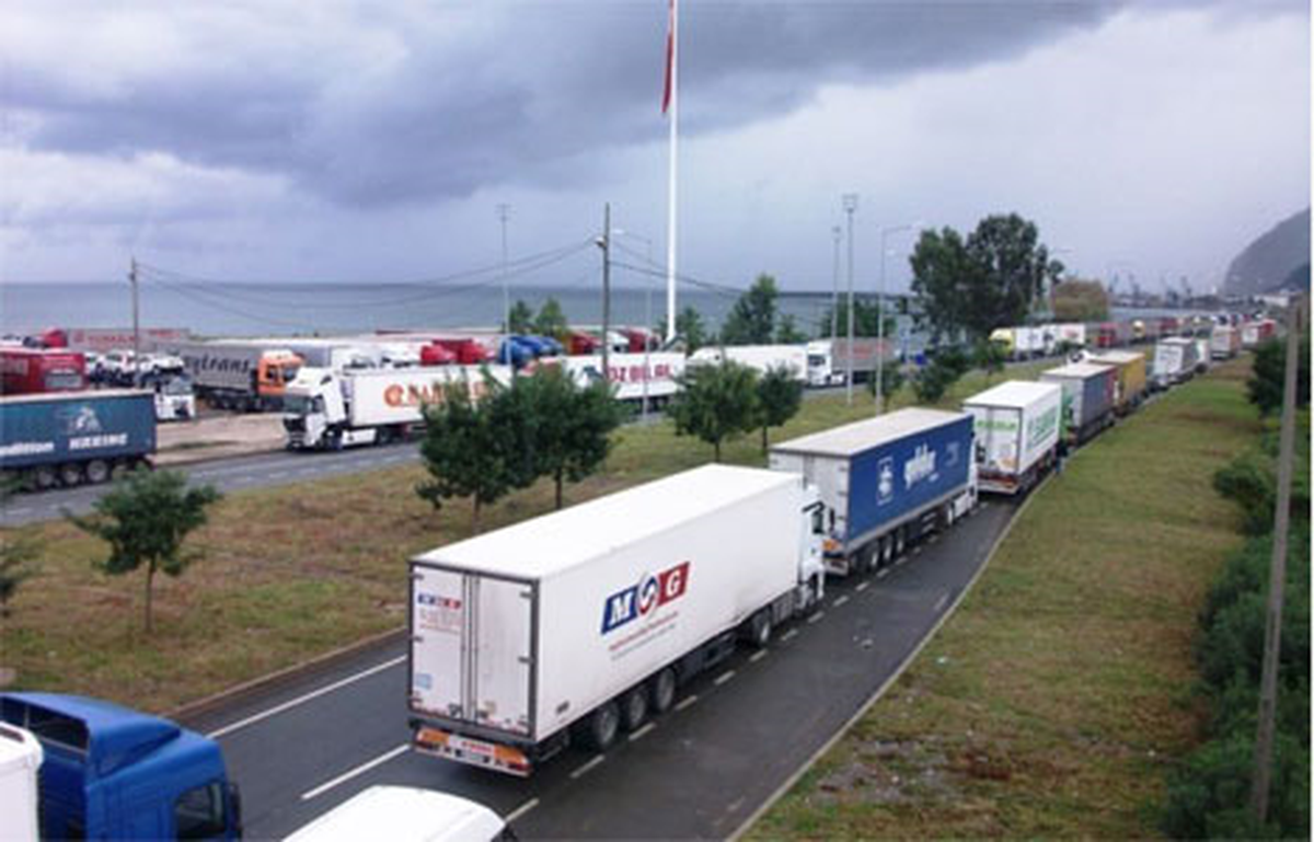 Beylikdüzü\'ne 100 Dönümlük Tır Parkı