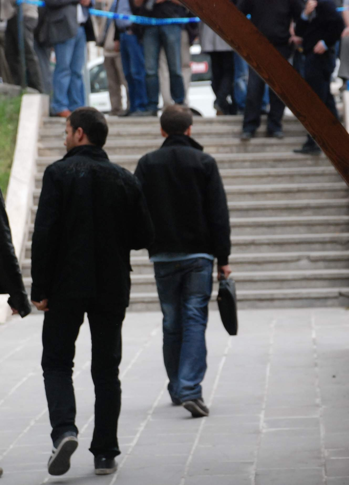 Camide Şüpheli Çanta Paniği