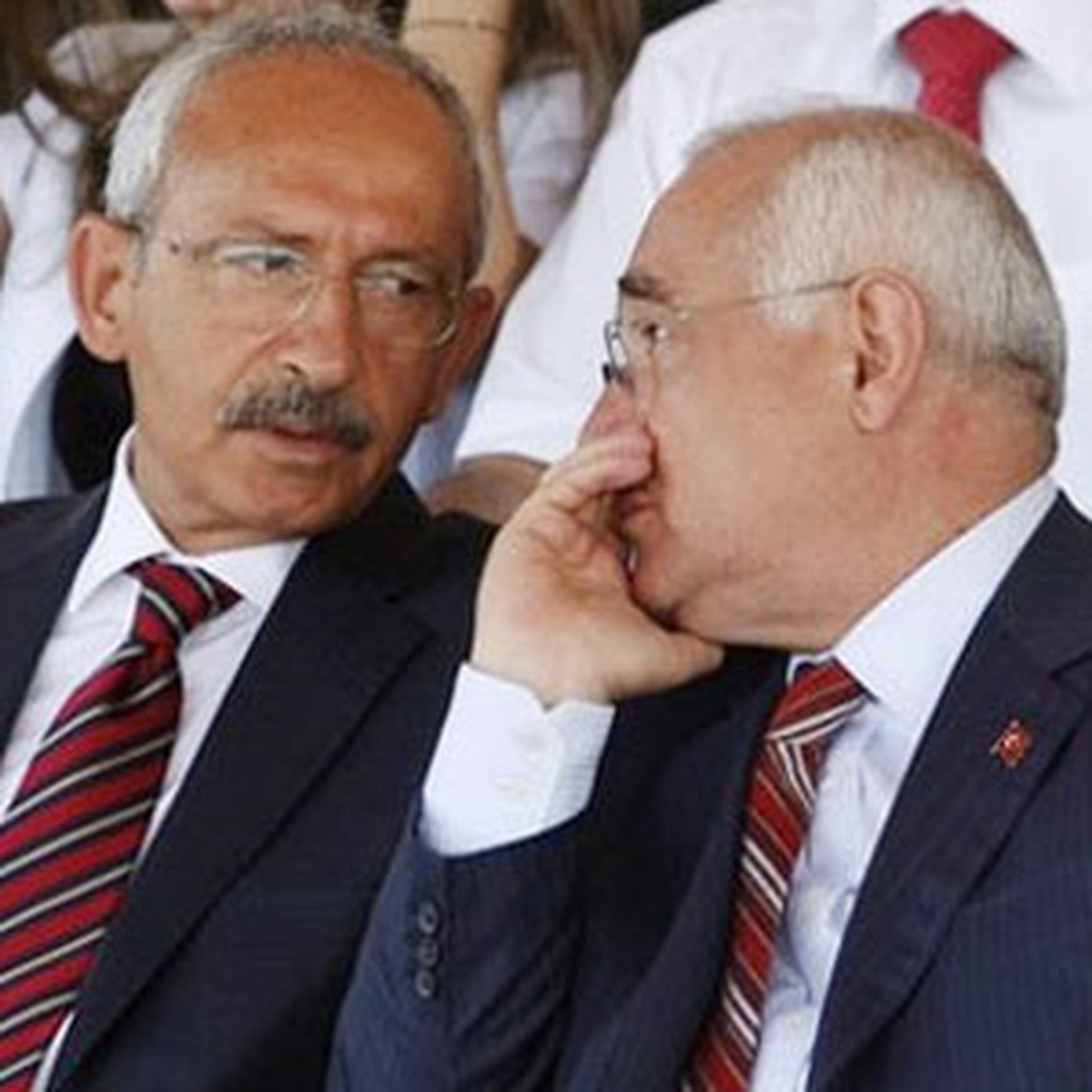 Çiçek\'in Kılıçdaroğlu ile Tutuklu Vekilleri Görüştüğü İddiası
