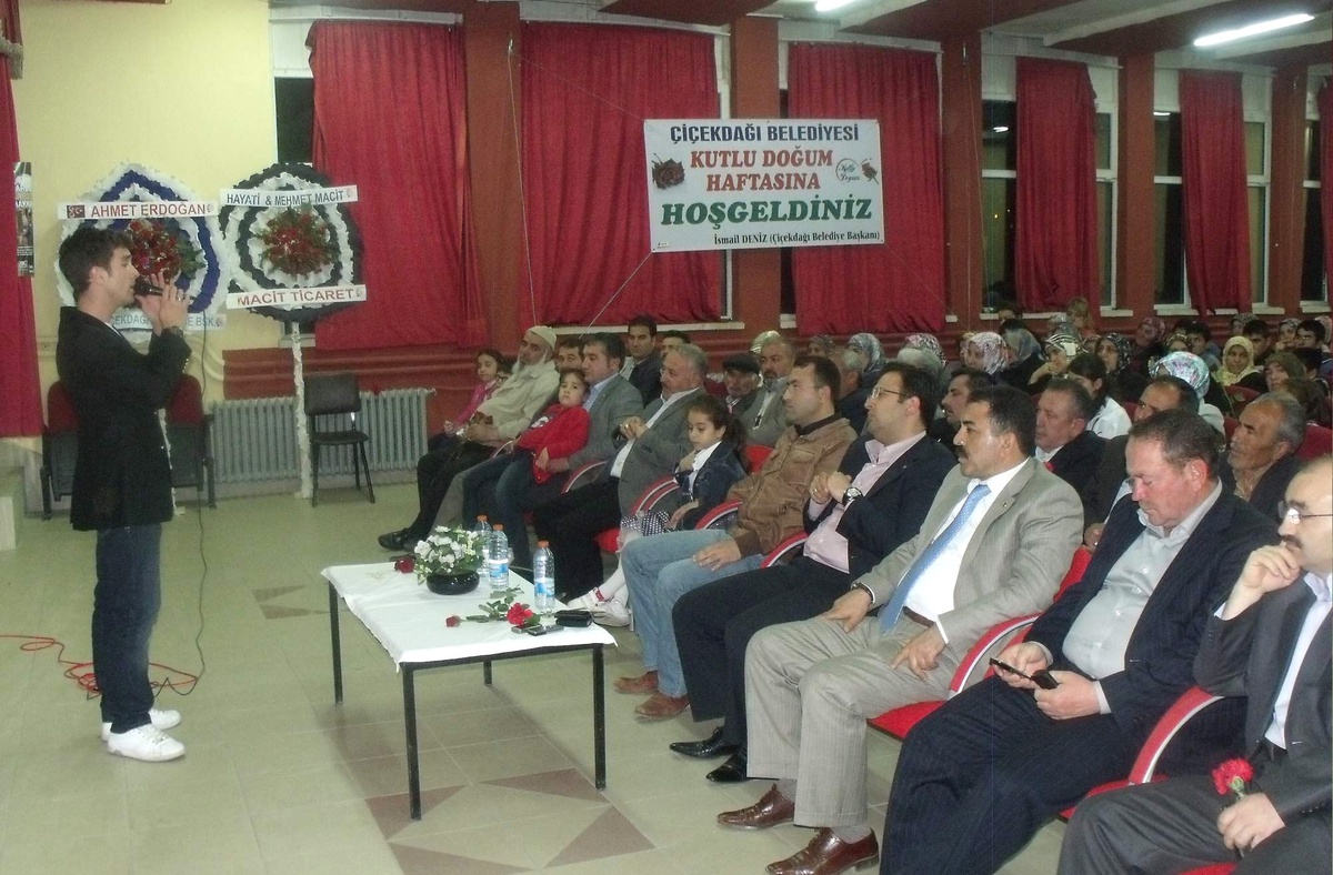 Çiçekdağı'nda Kutlu Doğum Haftası Etkinlikleri Sürüyor