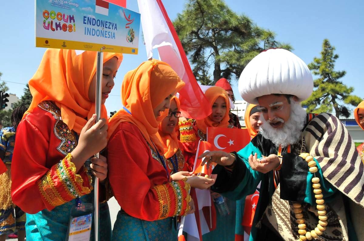Çocuk Şenliği'nde Nasreddin Hoca'ya Büyük İlgi