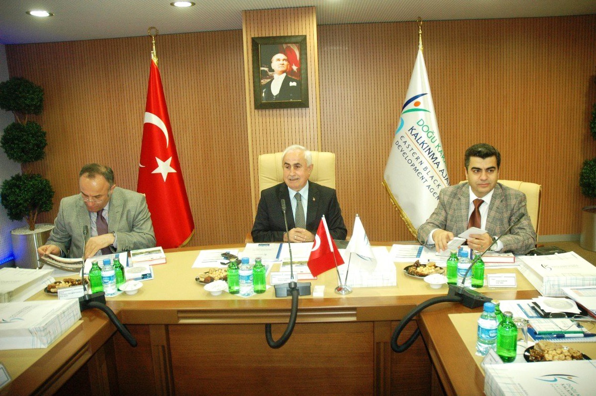 Doğu Karadeniz Kalkınma Ajansı Yönetim Kurulu Toplantısı Trabzon\'da Yapıldı