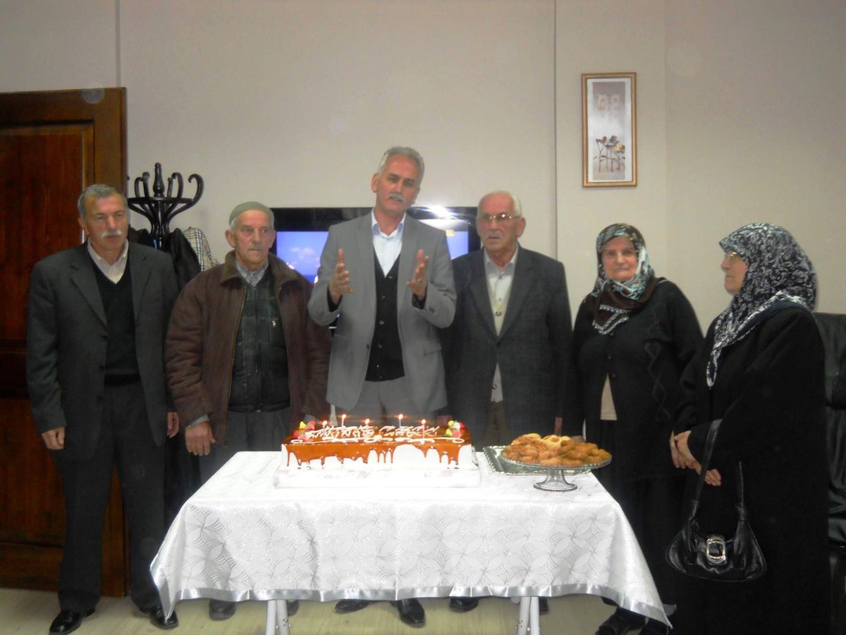 Emekliler, Doğum Günlerini Kutladı