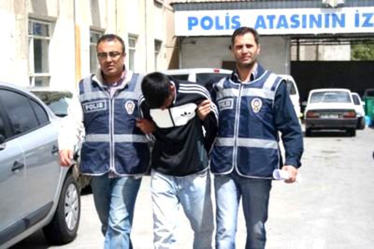 Genç Kızın Telefonunu Kapkaç Yöntemiyle Çalanlar Yakalandı