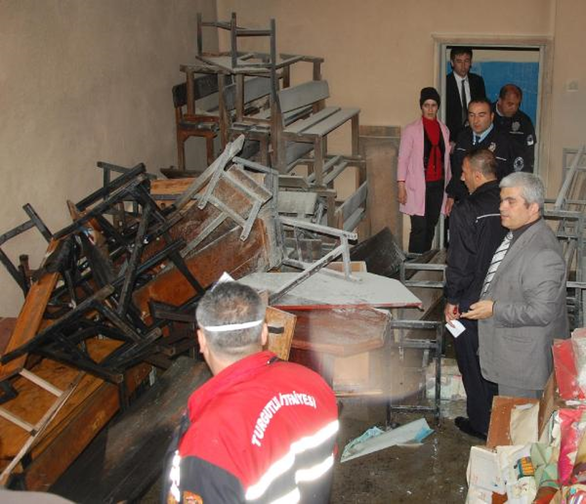 İlköğretim Okulunda Yangın Paniği