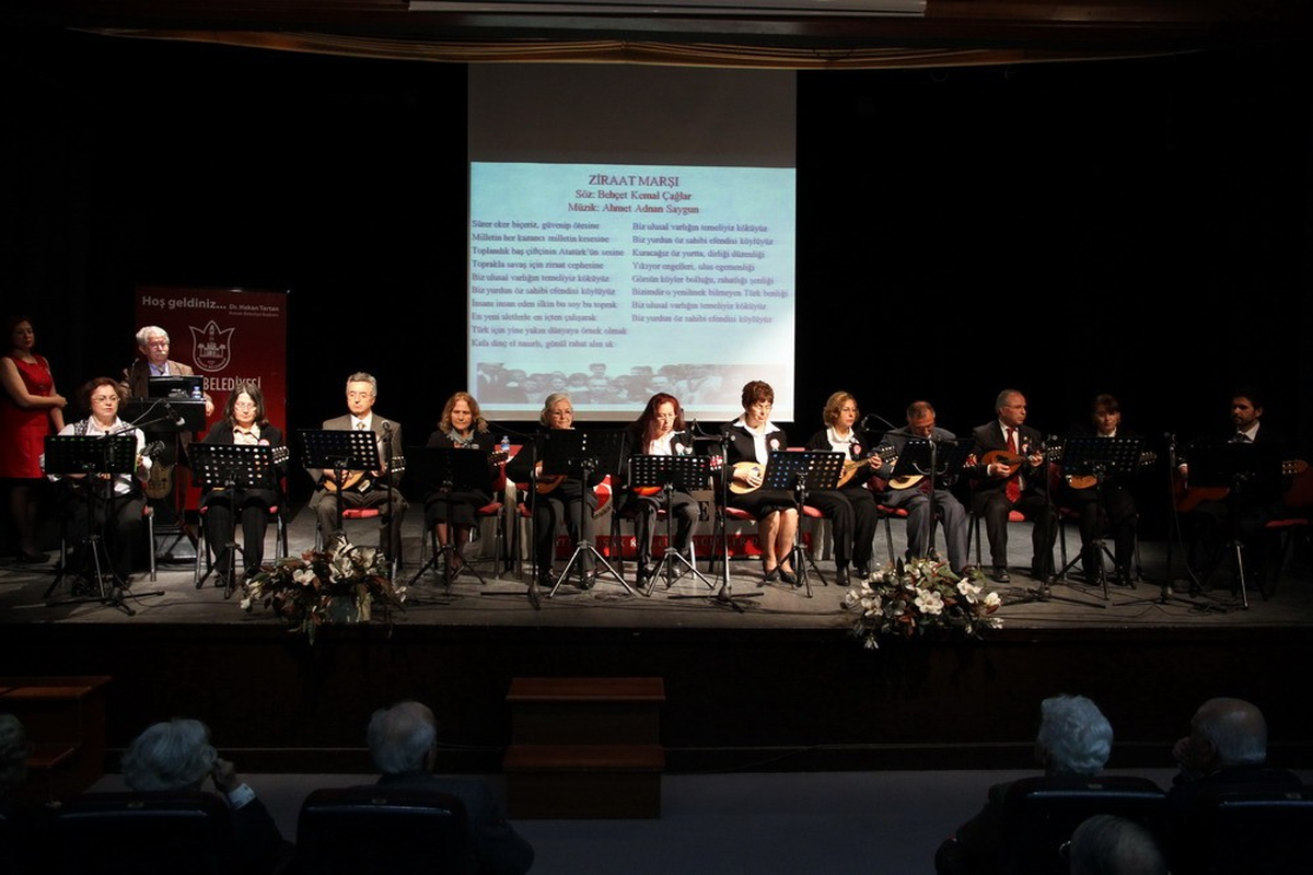 Köy Enstitüleri\'nin Yaş Gününde, Yeni Eğitim Sistemi Tartışıldı