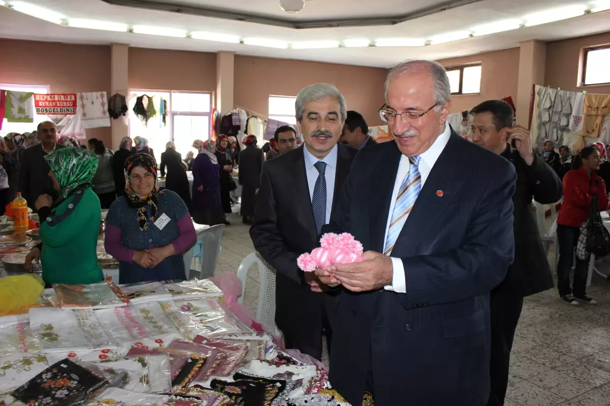 Kur'an Kursu Öğrencileri Yararına Kermes