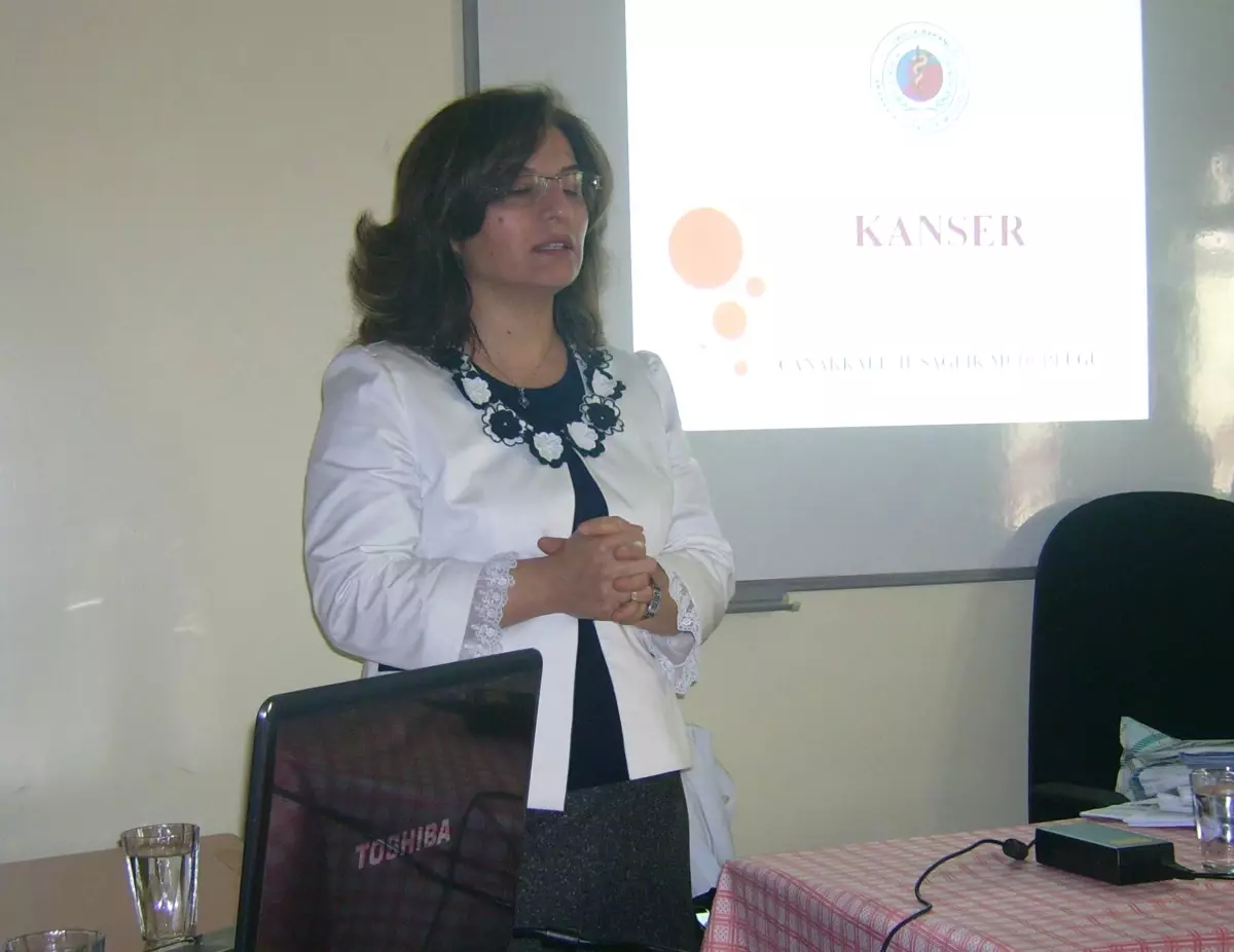 Kur\'an Kursu Öğrencilerine "Beslenme, Kanser ve Menopoz" Semineri