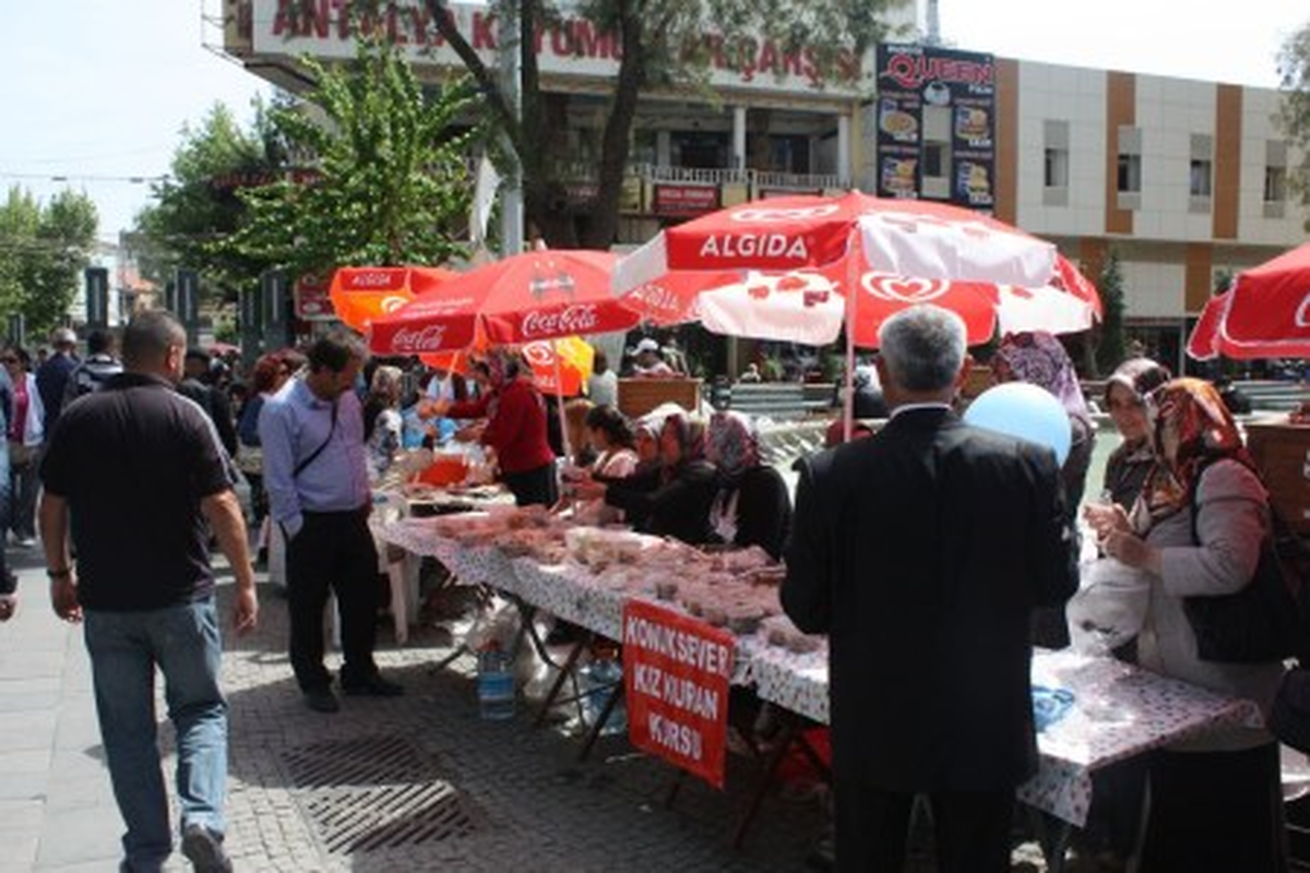 Kuran Kursu Yararına Kermes