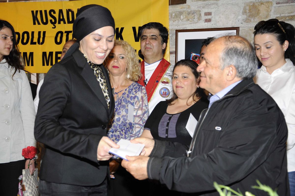 Kuşadası'nda Ev Hanımları Yarıştı