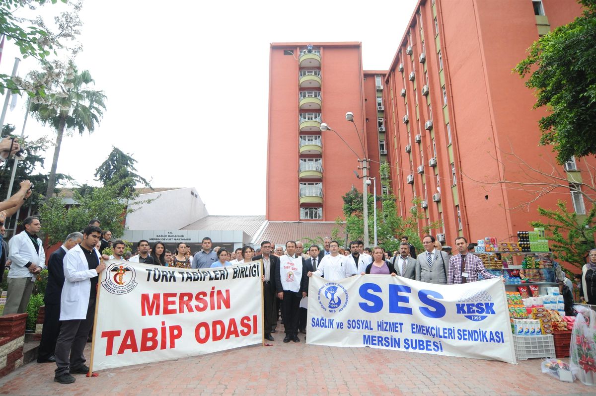 Mersin\'de Sağlık Çalışanları Yarın İş Bırakacak