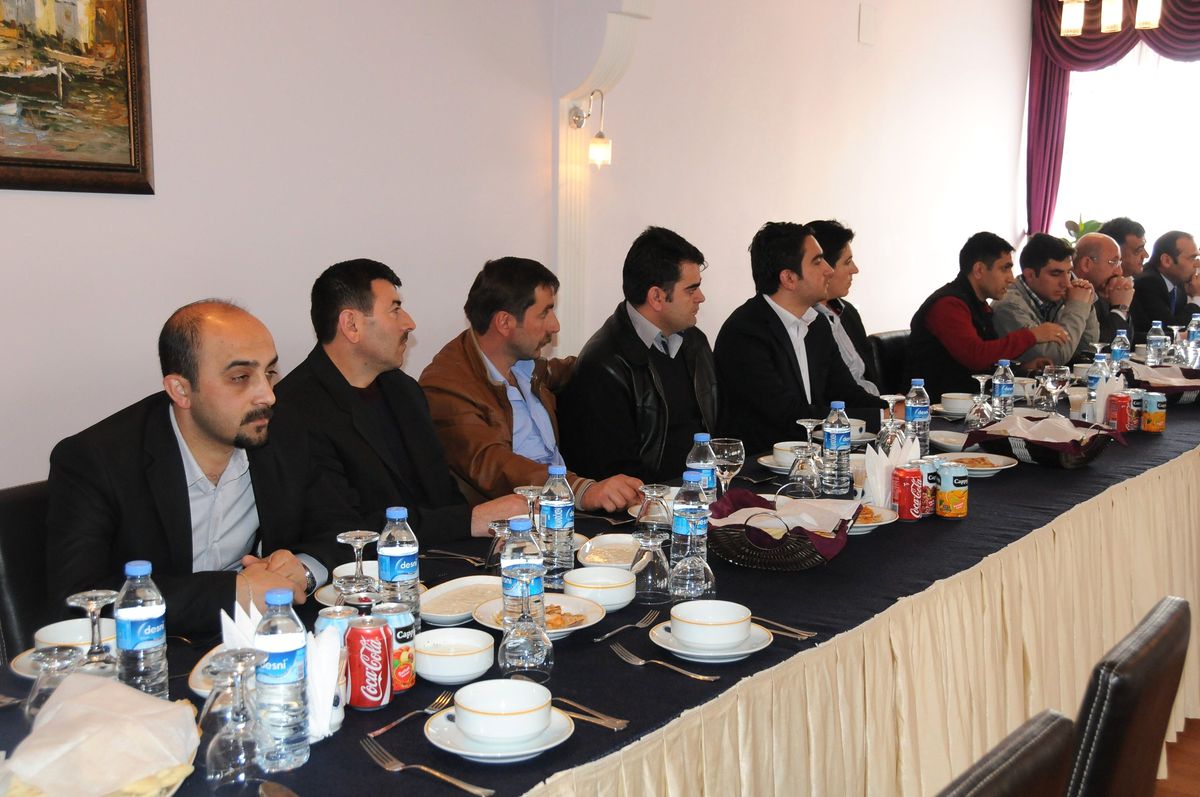 Rektör Korkmaz Ardahanlı İş Adamları ve Esnaflarıyla Buluştu