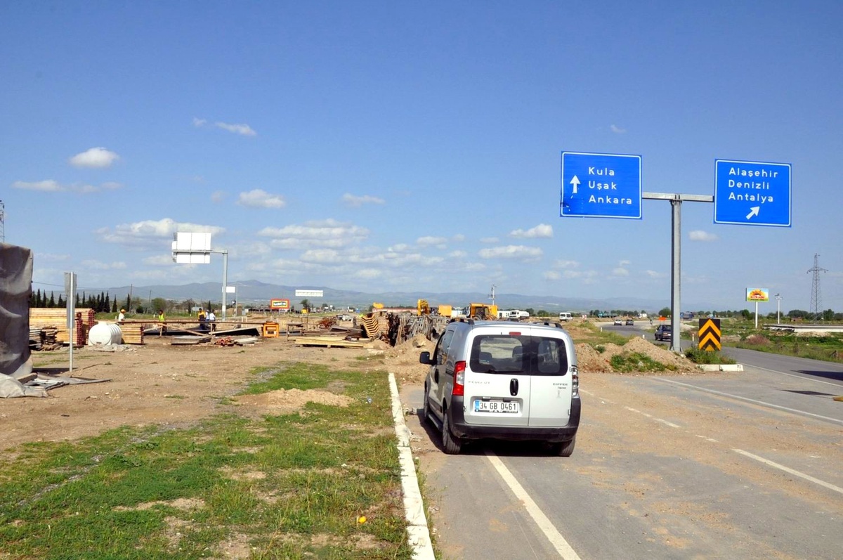 Salihli Köprülü Kavşağı, Trafiğe Nefes Aldıracak