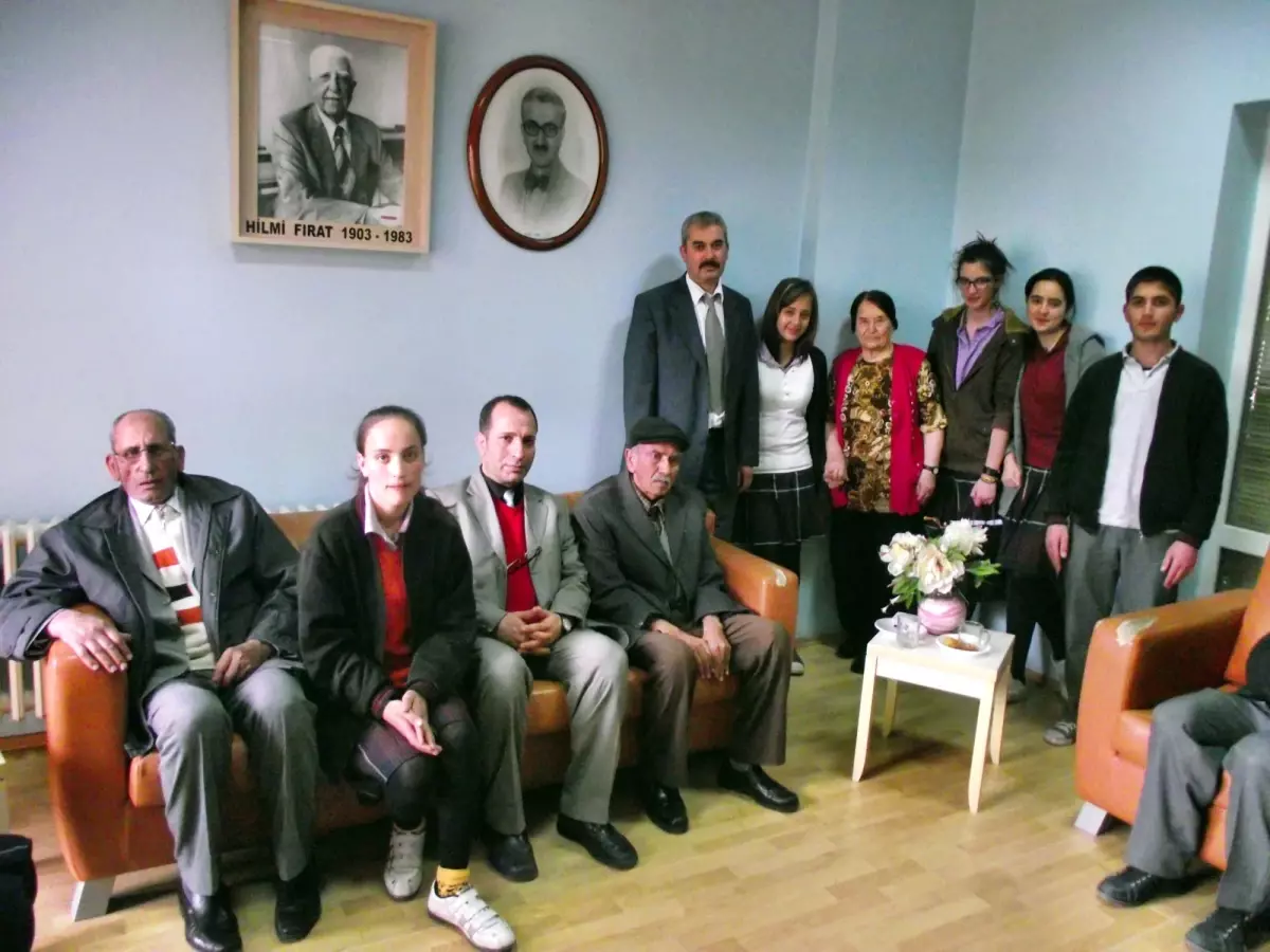 Söke Hilmi Fırat Anadolu Lisesi\'nden, Hilmi Fırat Huzur Evi\'ne Ziyaret