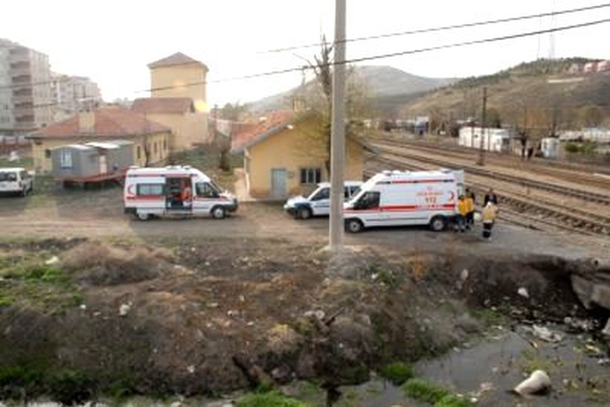 Tcdd: 'Niğde'de Gerçekleşen Tren Kazasında 12 Kişi Yaralandı'