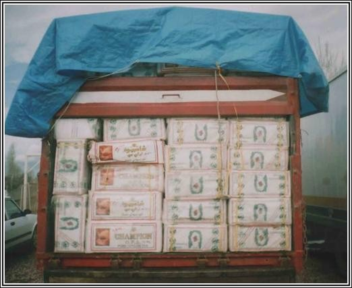 Van\'da 50 Bin Paket Kaçak Sigara ve 20 Ton Kaçak Çay Ele Geçirildi