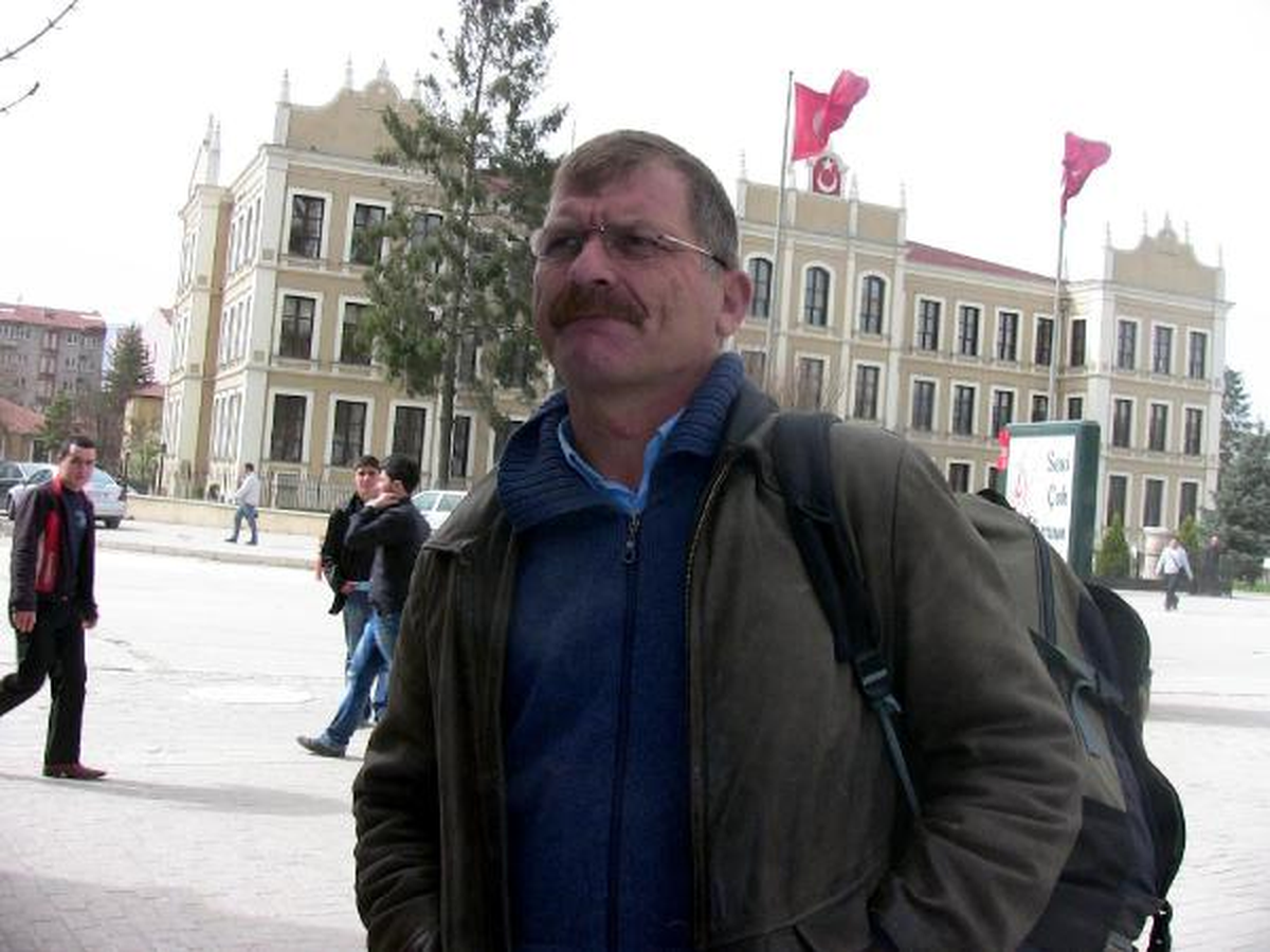 Vietnam'daki Çocuklarına Kavuşabilmek İçin Ankara'ya Yürüyor