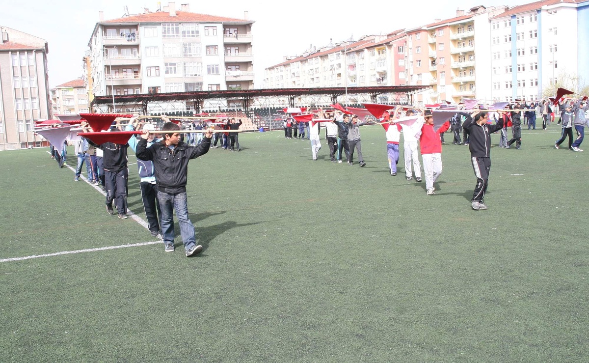 Yozgat\'ta Öğrenciler 23 Nisan\'a Hazırlanıyor